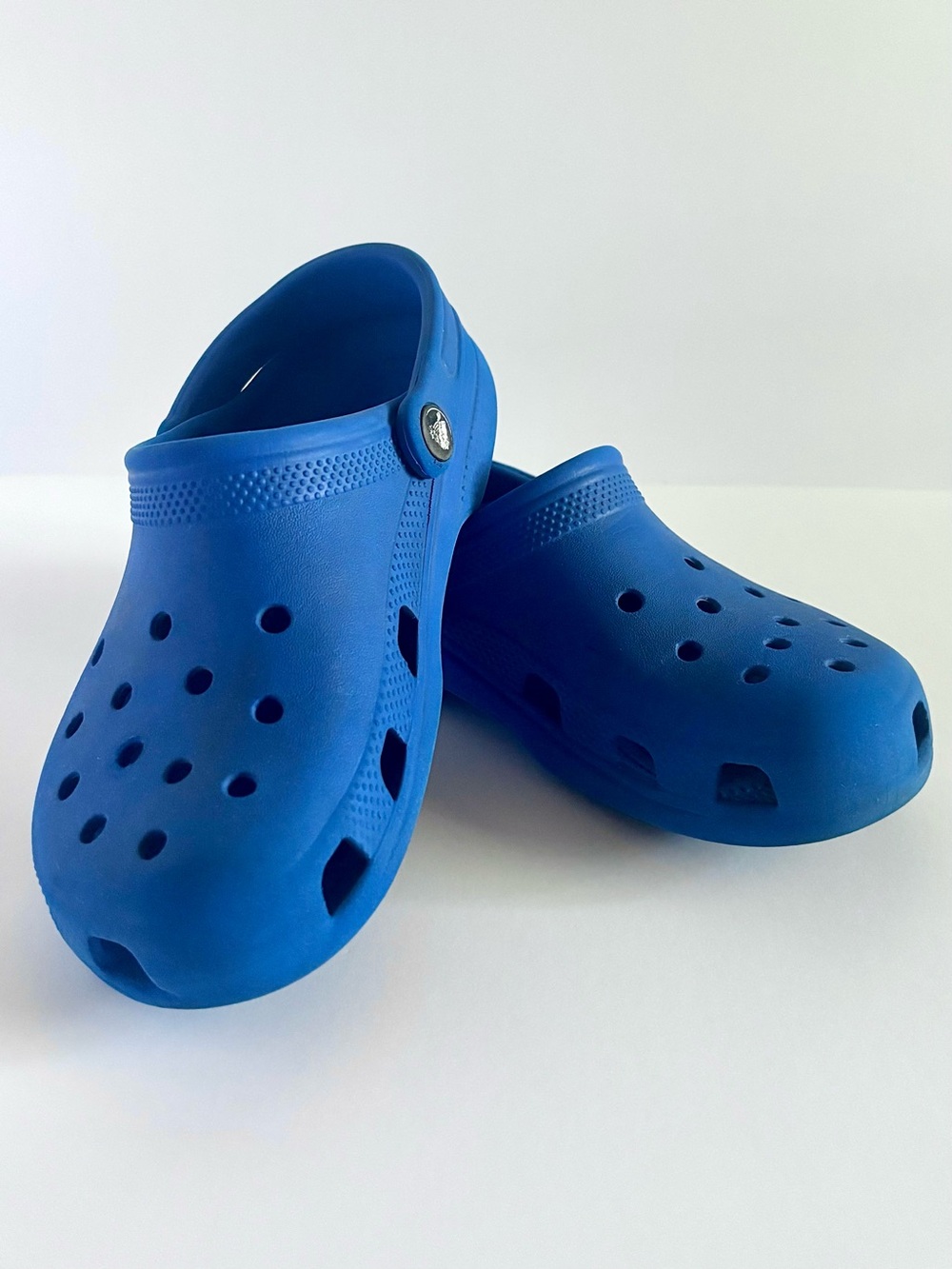 Crocs Classic Clog — Kids/Youth/Big Kids J4 — Blue — GUC - Picture 12 of 12